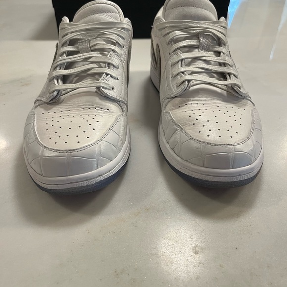 Shoe Surgeon Lux Ivory White Dior Air Jordan 1 Low Sz 11.5 VNDS RARE CUSTOM - Picture 13 of 14